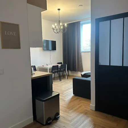 Apartment Center
