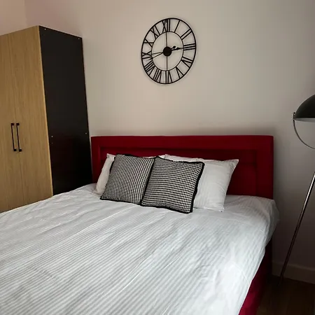 Apartment Center