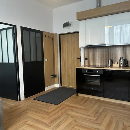 Apartment Center *