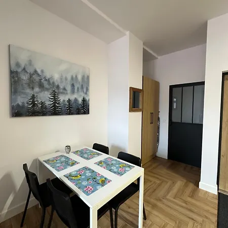 Apartment Center *