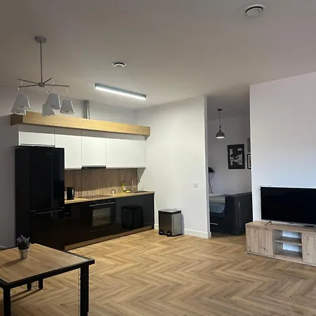 Center Apartment *